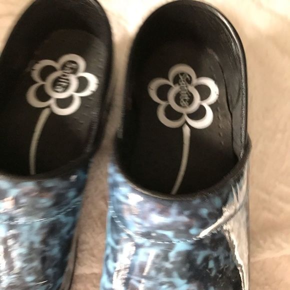 Sanita | Leopard Print Clogs in Blue & Black - Picture 8 of 12